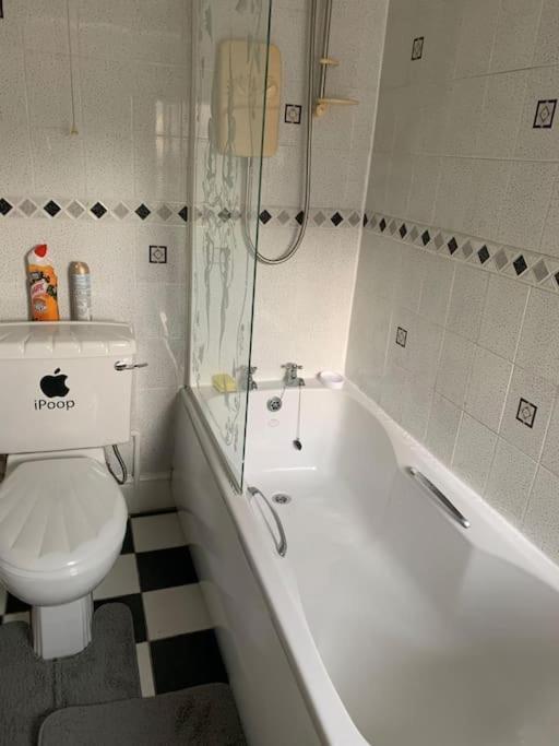Cheerful 3-Bedroom House Brierley Hill Luaran gambar