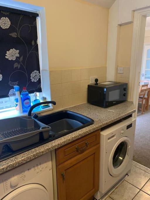 Cheerful 3-Bedroom House Brierley Hill Luaran gambar